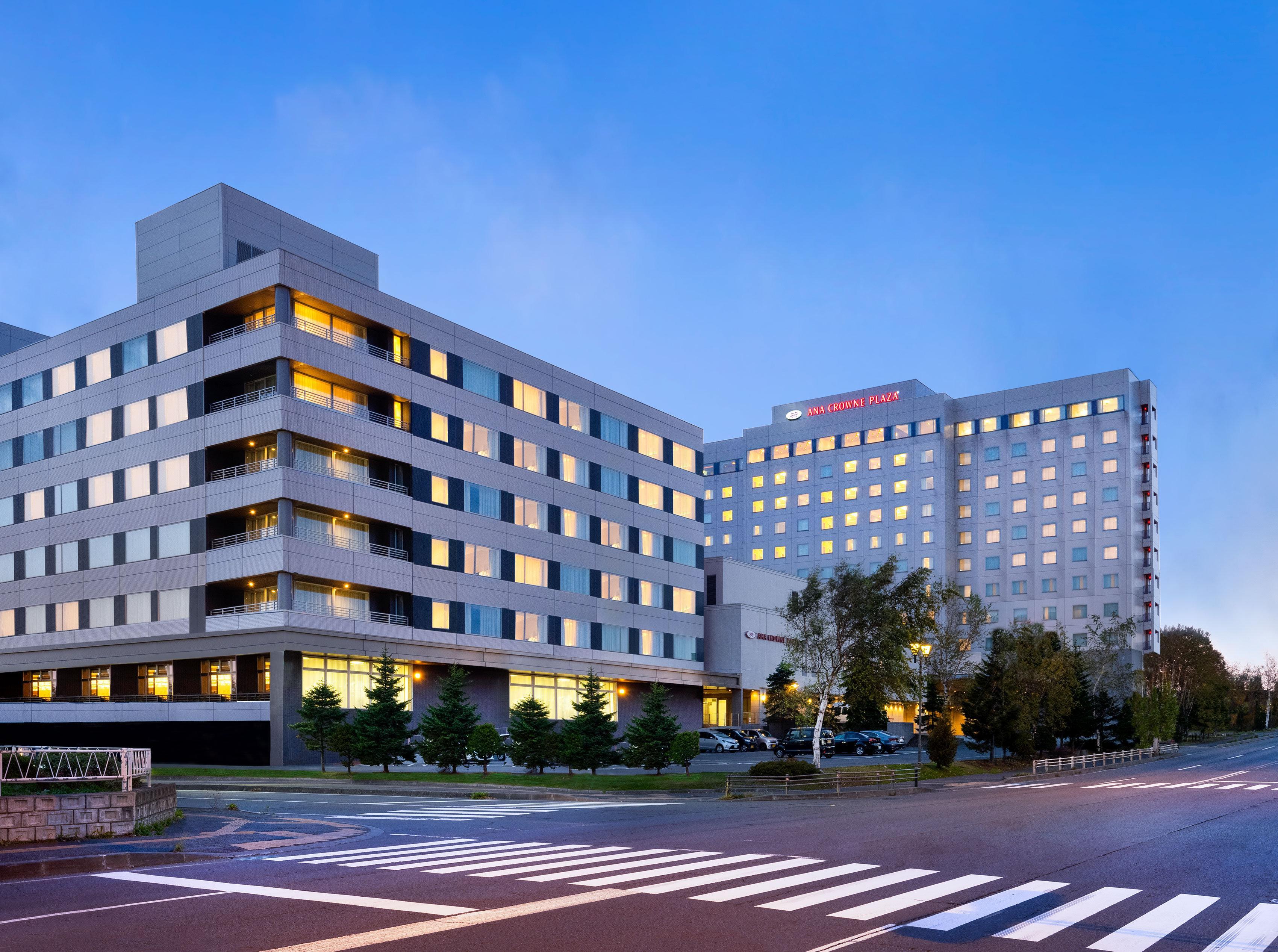 Отель Ana Crowne Plaza Chitose By Ihg Экстерьер фото Hilton Tokyo