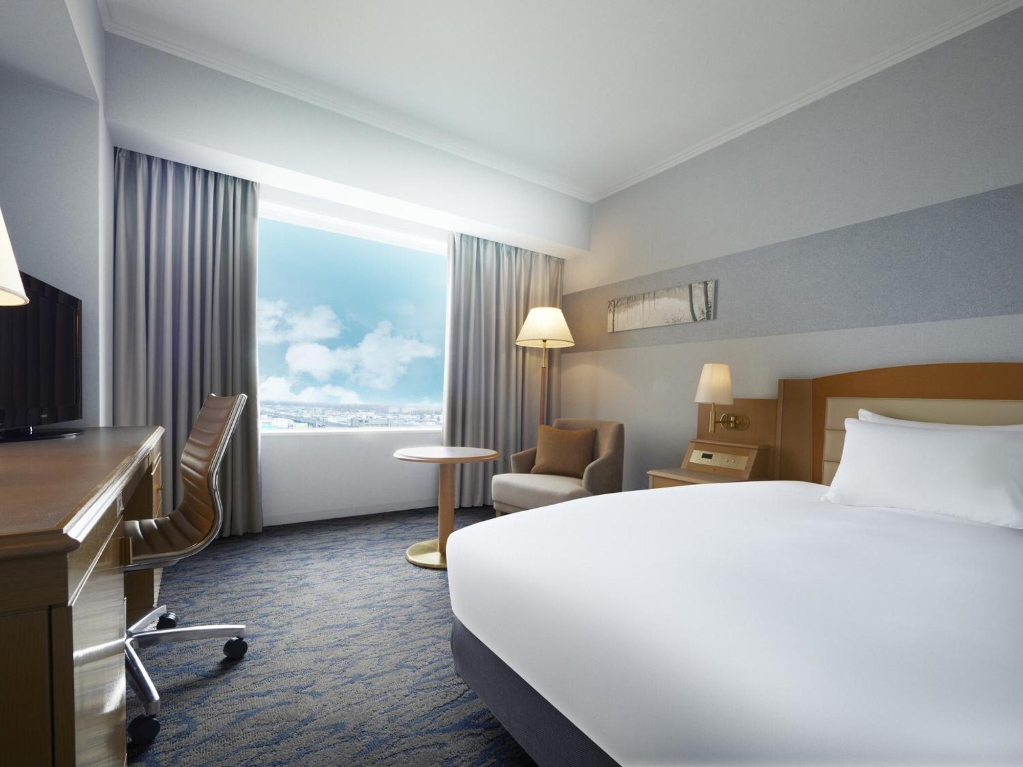 Отель Ana Crowne Plaza Chitose By Ihg Экстерьер фото Deluxe Room