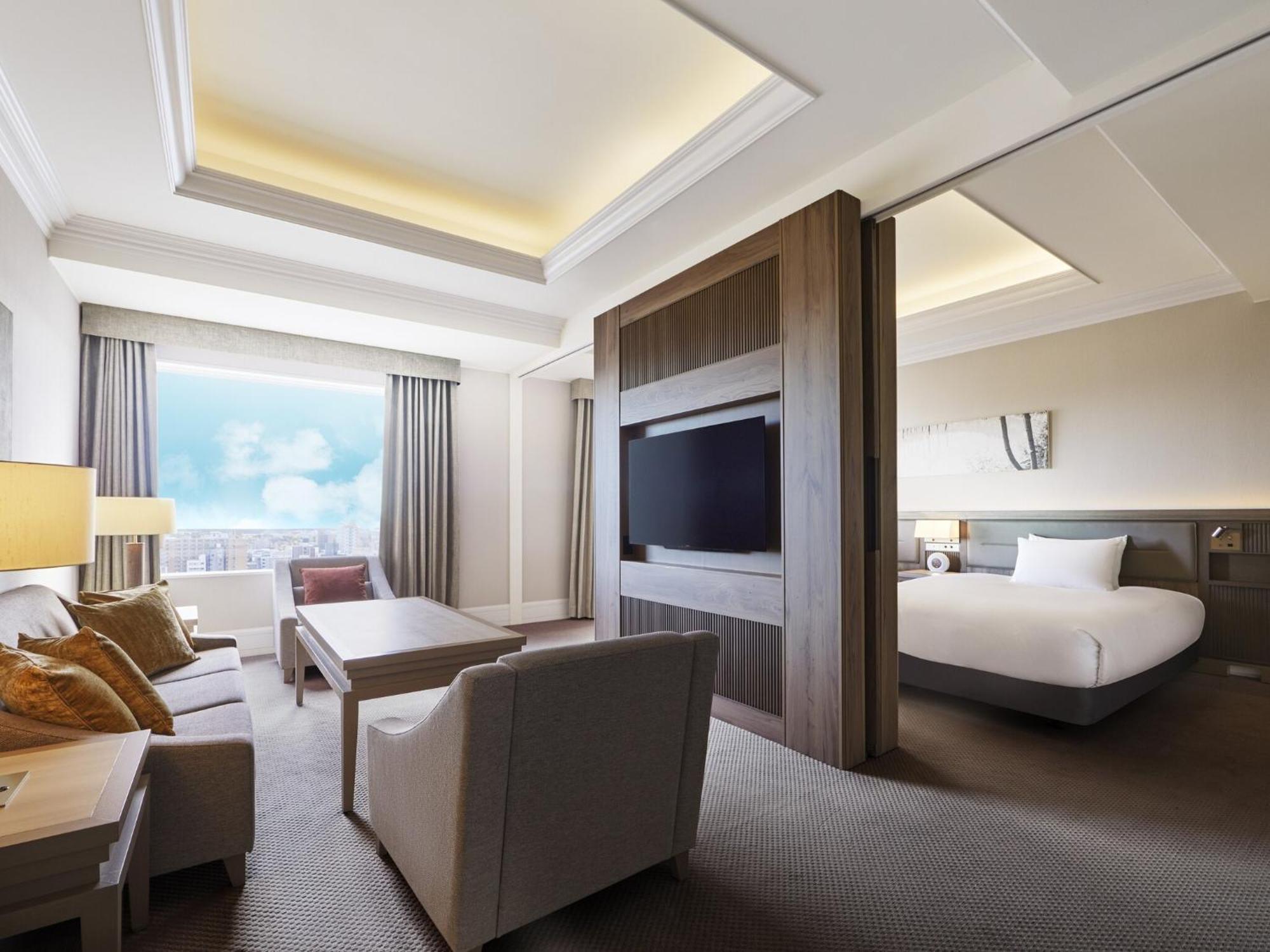 Отель Ana Crowne Plaza Chitose By Ihg Экстерьер фото Deluxe Suite