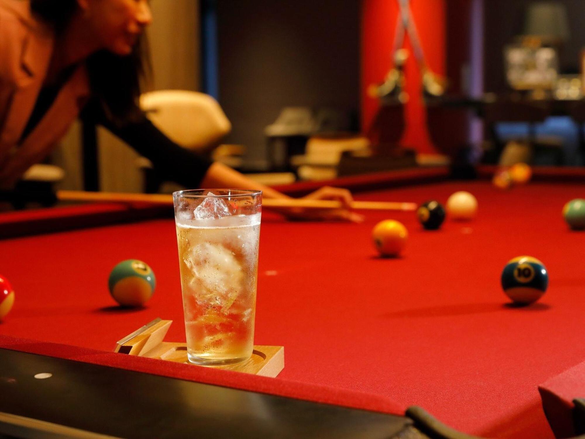 Отель Ana Crowne Plaza Chitose By Ihg Экстерьер фото A glass of beer